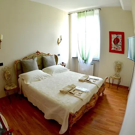 La Corte Room&breakfast * Genova