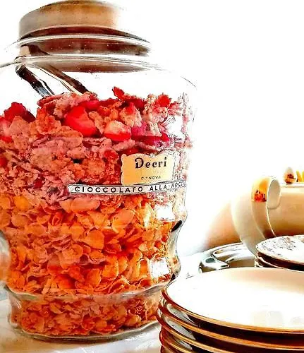 Pensión La Corte & Breakfast