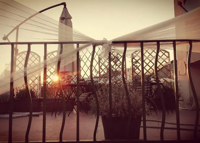 Pensión La Corte & Breakfast *