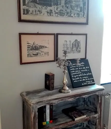 Pensión La Corte & Breakfast *